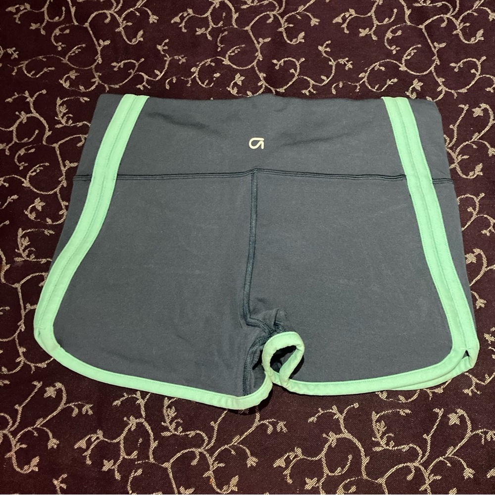 Gapfit Shorts with Curved Hem